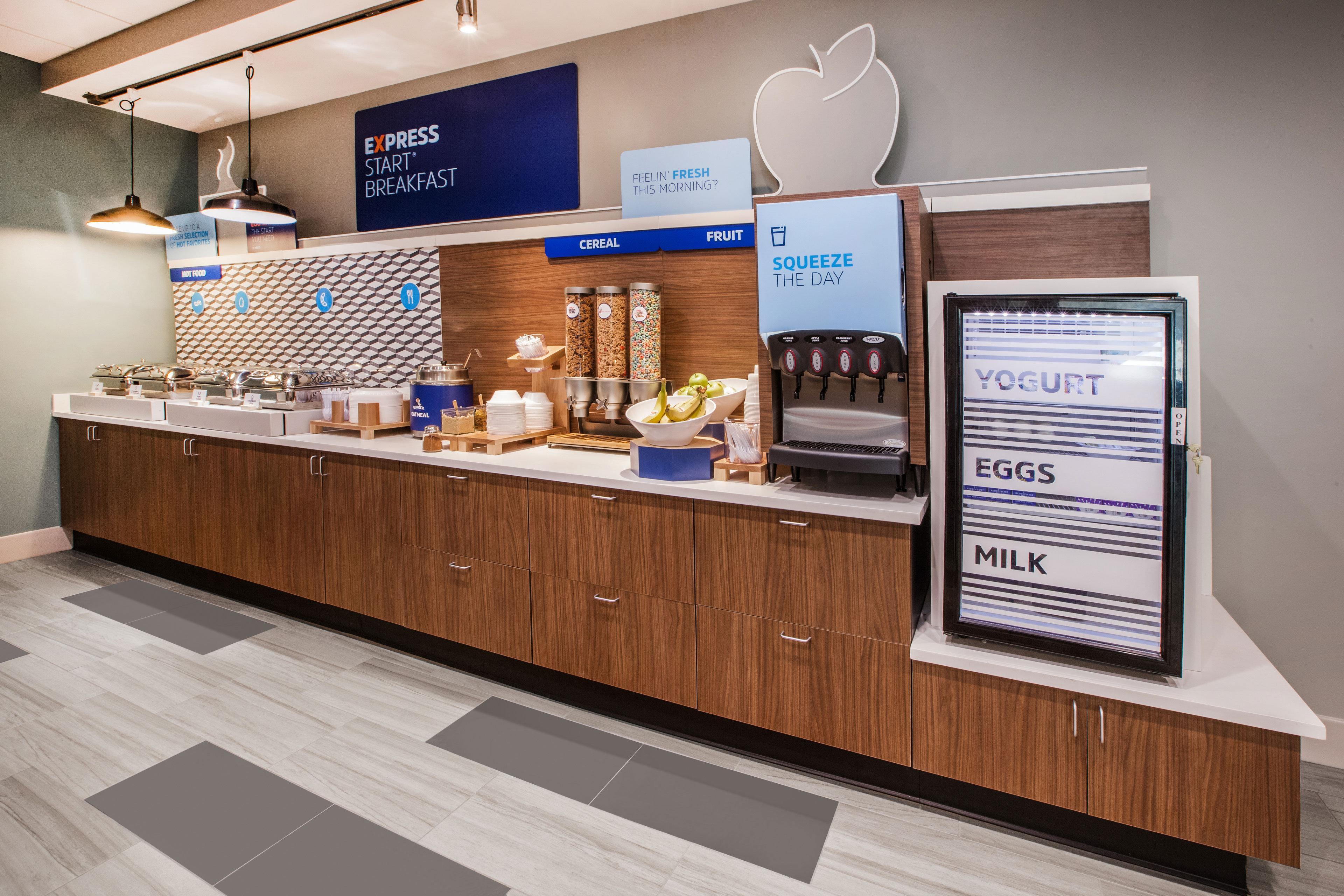 Holiday Inn Express & Suites Farmington Hills - Detroit By Ihg Zewnętrze zdjęcie