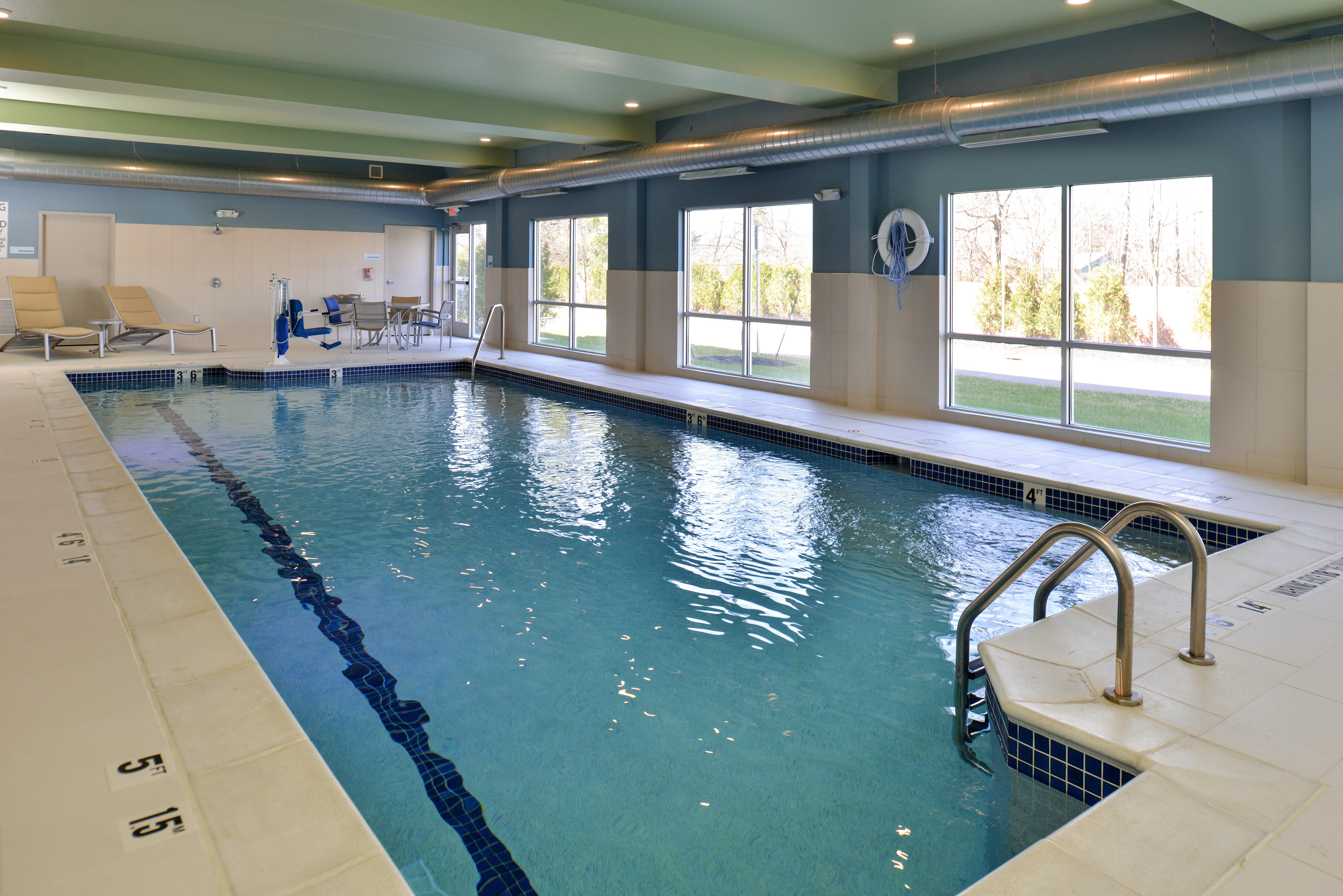 Holiday Inn Express & Suites Farmington Hills - Detroit By Ihg Zewnętrze zdjęcie